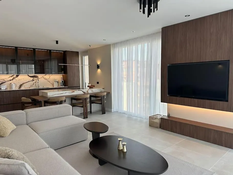 Cozy Elegant 2Br Apt + Free Parking Next To Paradise Mall Sofia