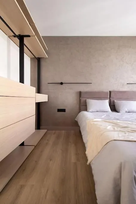 Cozy Elegant 2Br Apt + Free Parking Next To Paradise Mall Sofia 0*,  Bulgarije